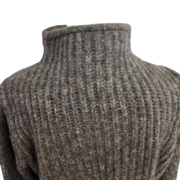 EUC Madewell Puff Sleeve Loretto Mockneck Pullover Sweater in Heather Otter - Picture 4 of 14